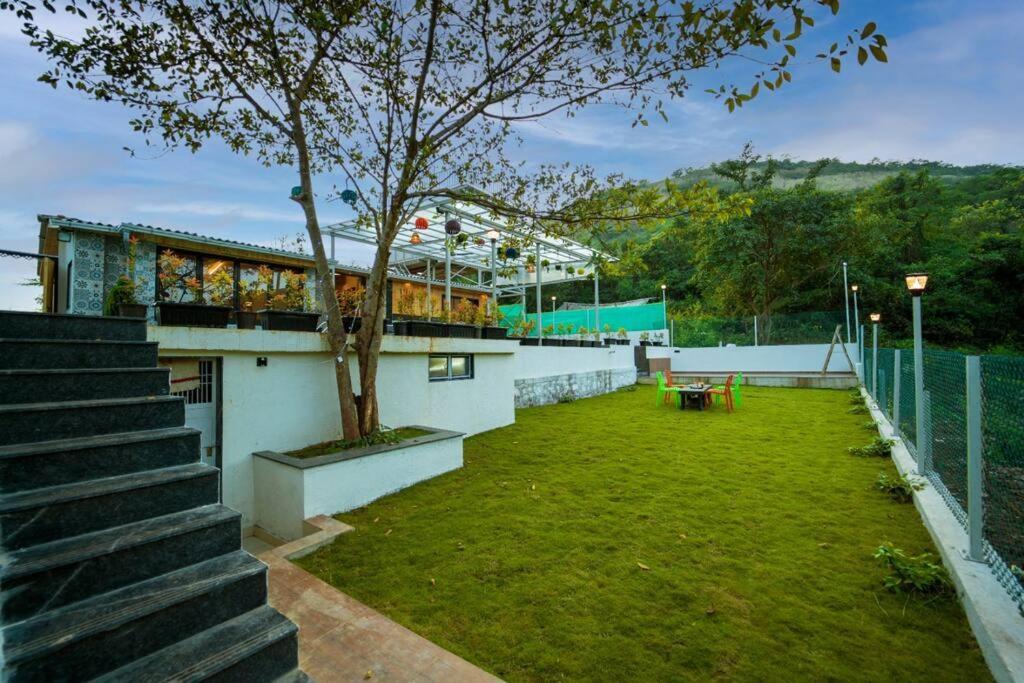 Spicy Mango Lakeside Abode - Luxurious Villa In Pawana Lonavala Exterior photo
